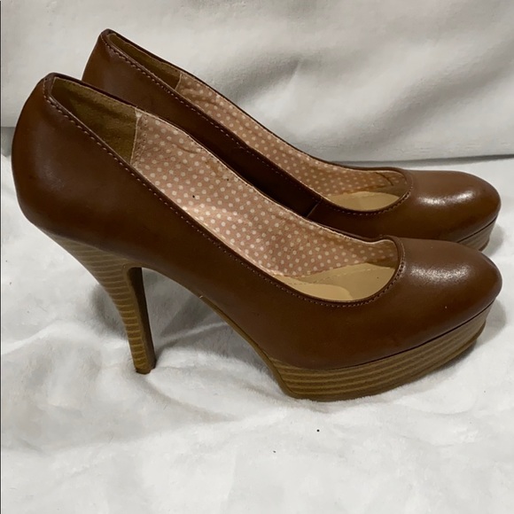 Unlisted pumps✨ - Picture 1 of 8